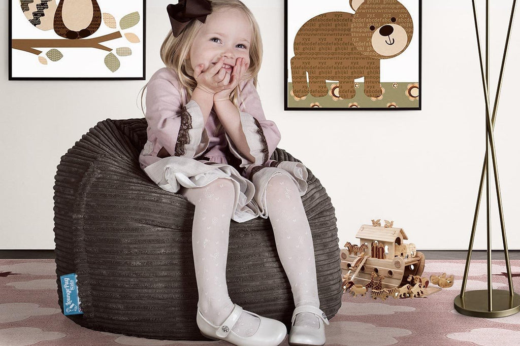 Lounge Pug®, kids' bean bag chairs are a great way for your kids to relax. Light and easy to move around, they can be used when playing with friends, watching the TV and also whilst playing computer games.