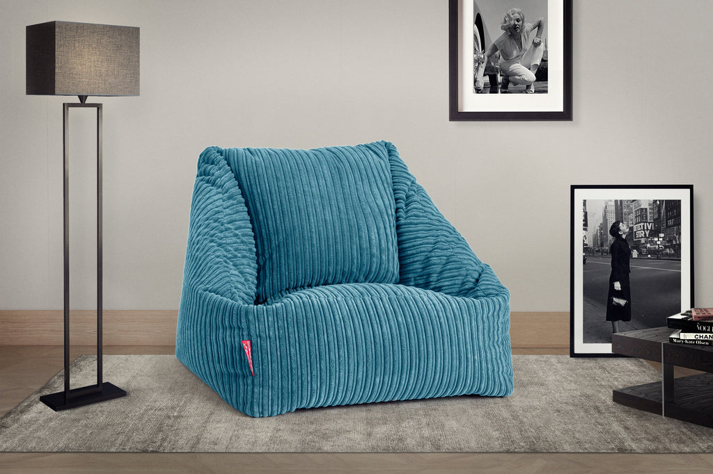 Lounge Pug® The Nautilus Bean Bag is a fantastically comfortable bean bag to relax into. With its deep seated position and wide seat area, this beanbag is made to be enjoyed by both adults and kids.