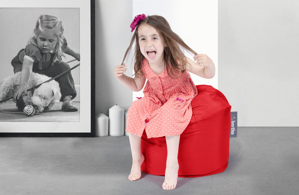 This Big Bertha Original™ kids' bean bag chair would make a fantastic new addition to your child’s playroom and is wipe clean for easy maintenance.