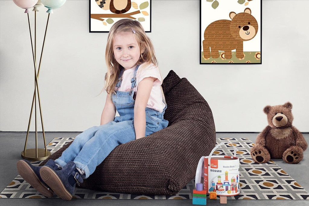 Lounger bean bags are a great way for your kids to relax. Light and easy to move around, they can be used when playing with friends, watching the TV and also whilst playing computer games.