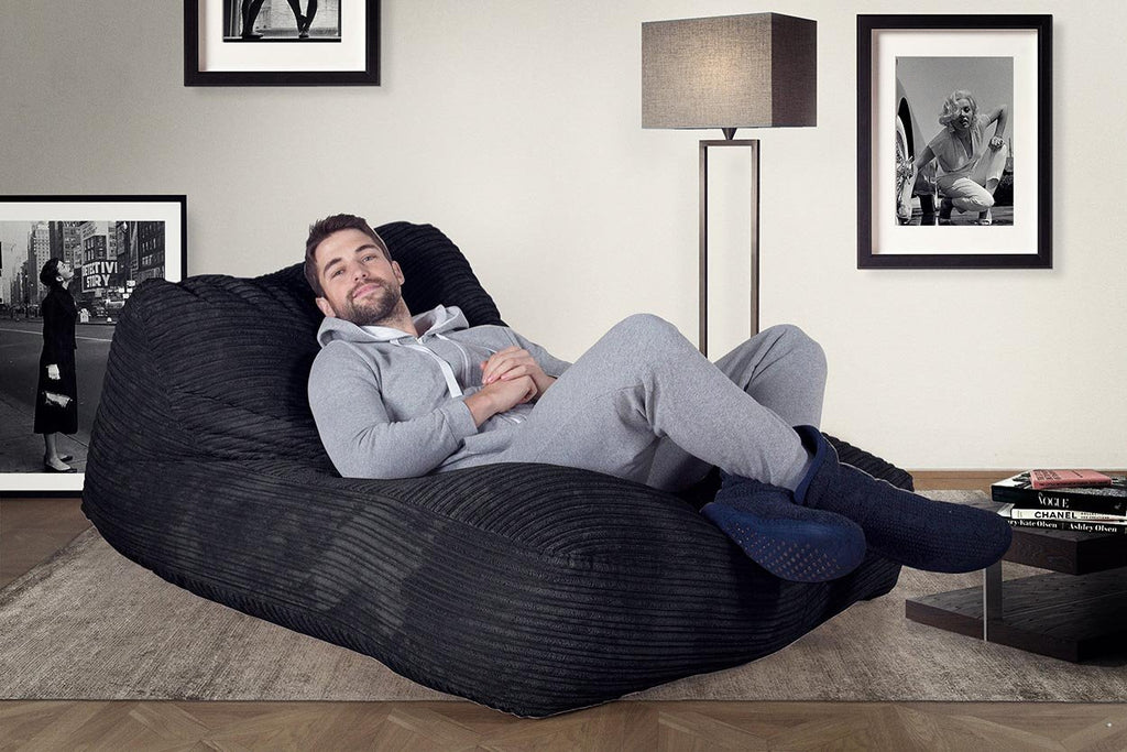 Lounge Pug®, Giant Walrus Daybed bean bag is a great place to relax and pass the time. The Giant Walrus is a 2 person lounging bean bag which won’t fail to impress.