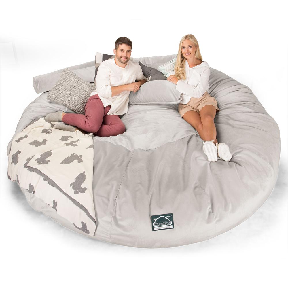 lounge-sack-5000-xxxxxl-a-titanic-memory-foam-bean-bag-sofa-velvet-silver_1